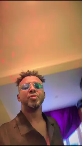 A post by @daudcomedian on TikTok caption: Halka Waa lagu Kala calaf qaaday 🤣