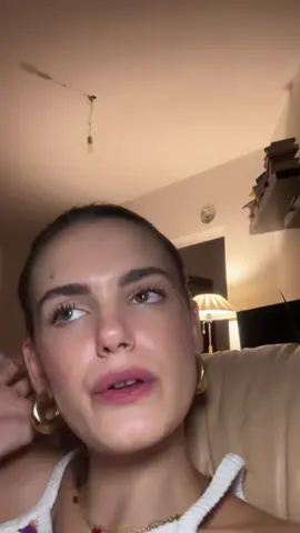 A post by @iamnotyourmamy on TikTok caption: POOR GAZEBO #fypツ #foryouu #neiperteeee #temptationisland 