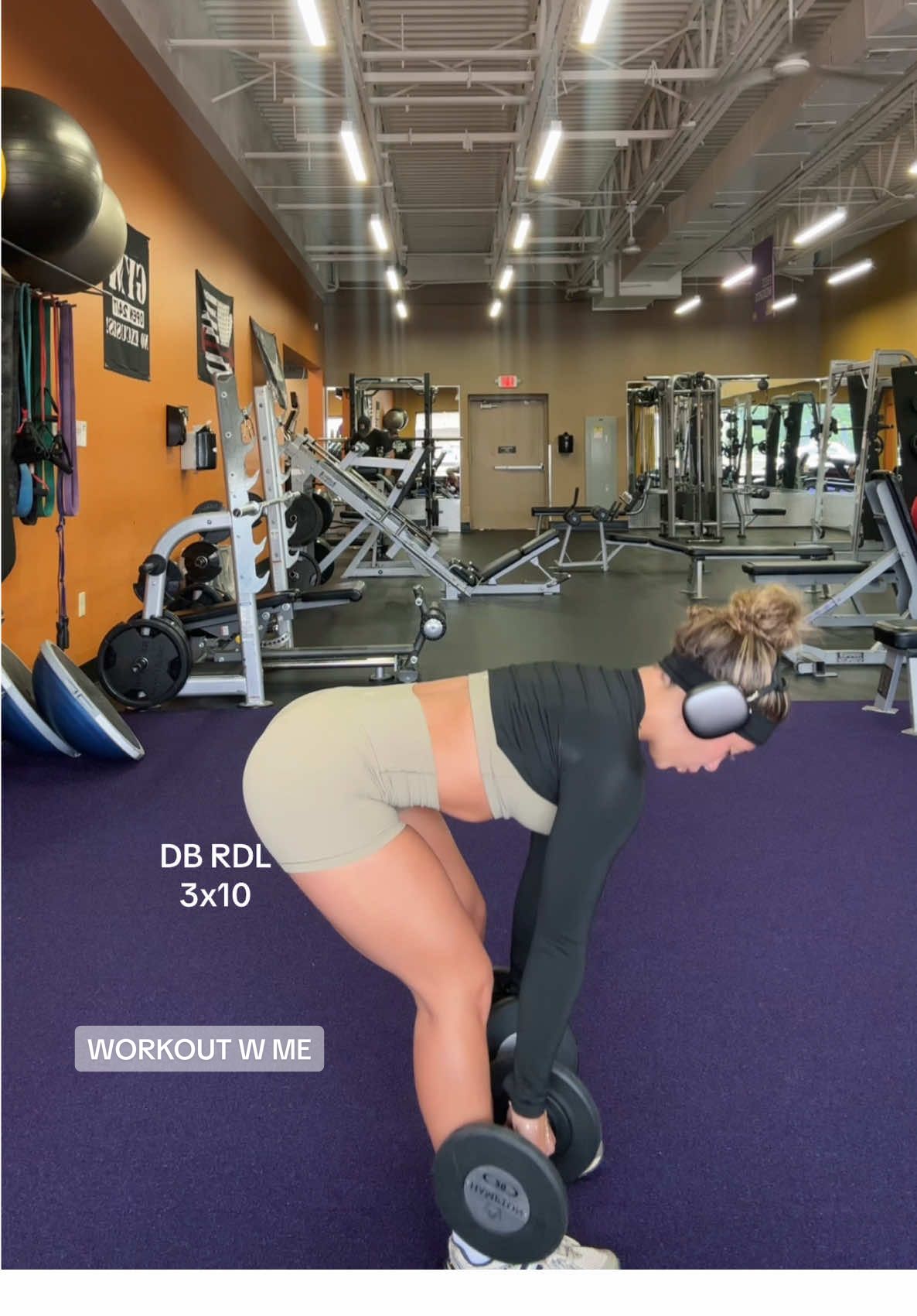 A post by @annadawnphillips on TikTok caption: today’s gym workout 🫶🏽🫶🏽🫶🏽  accidentallyyy forgot hip thrusts 🫣 @Aritzia @New Balance #gym #gymtok #lowerbodyworkout #woekout #vlogs 