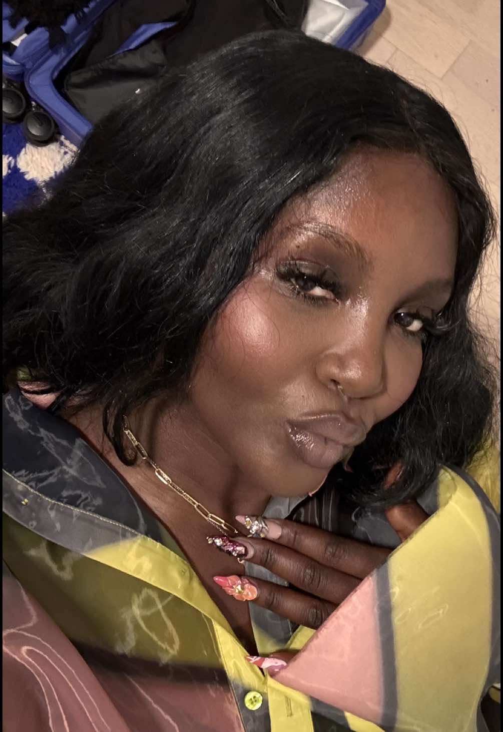 A post by @simimoonlight on TikTok caption: appreciate your life now, trust me — signed your 30 year old big sister 💕💕