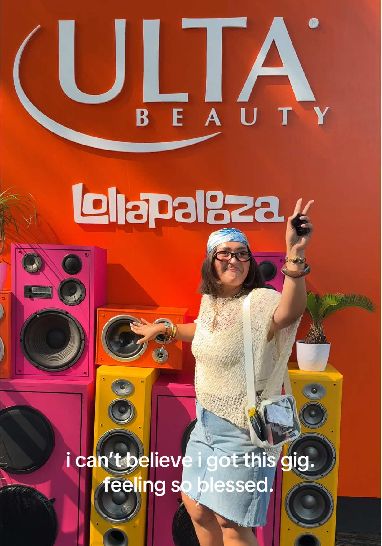 A post by @isa_kristen22 on TikTok caption: first set at lollapolooza- sounded so good tonight!!!!! #lollapolooza #funny @Ulta Beauty 