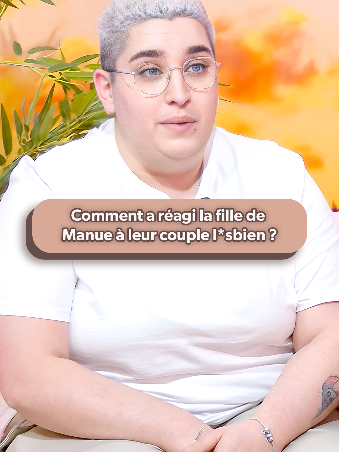 A post by @samzirah on TikTok caption: La fille de Manue choquée par leur couple lesbien ? 😳 #samzirah #interview #magetmanue
