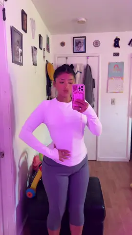 A post by @xodreea on TikTok caption: My favorite to feel confident in😛 #foryou #fajas #curveshe #curve #girls 