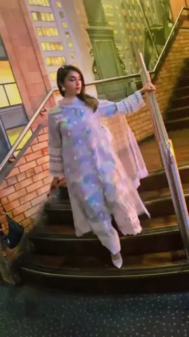 A post by @fariibuttofficial on TikTok