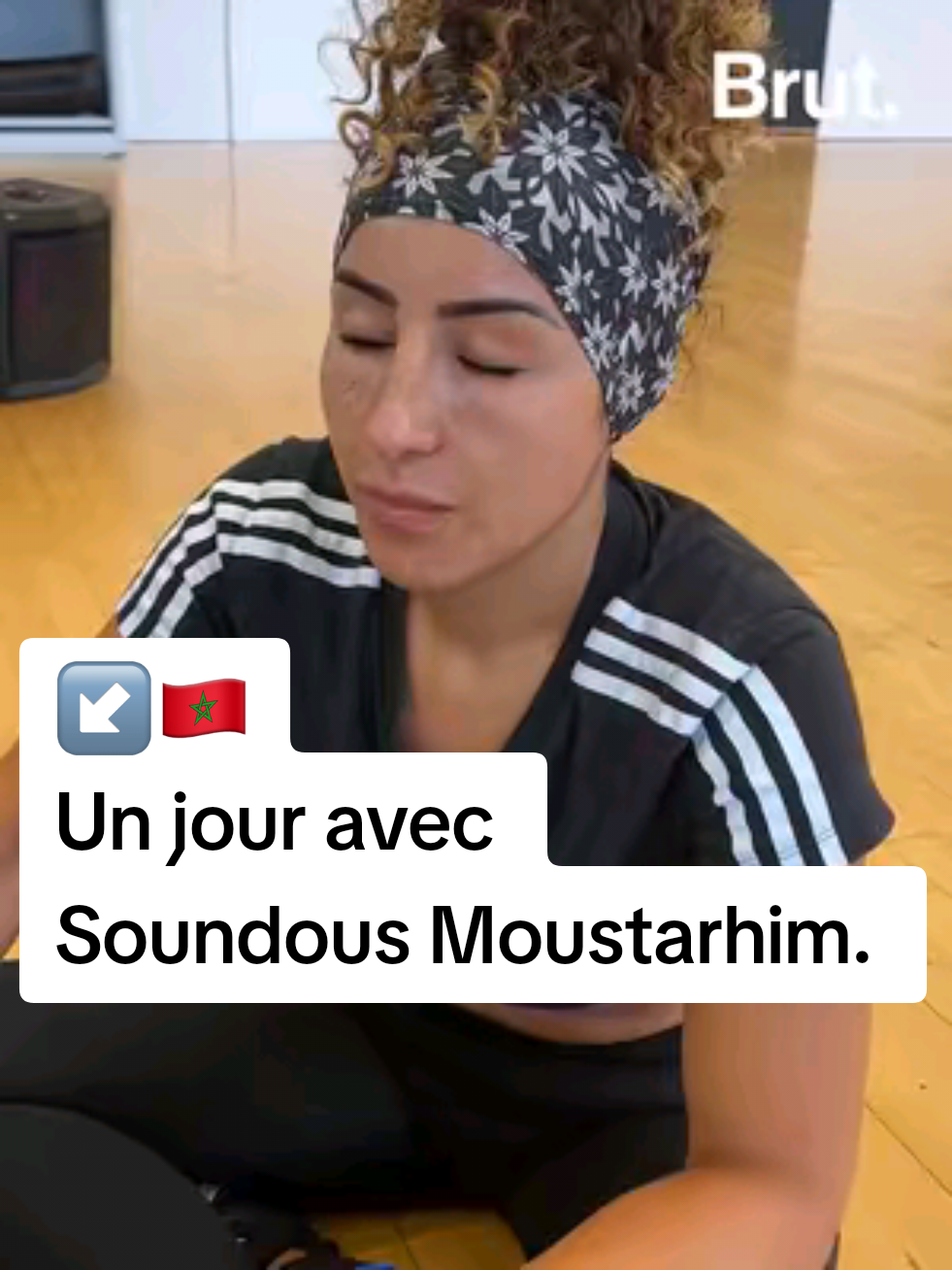 A post by @brutafrique on TikTok caption: 🇲🇦 "C'est pendant des phases dépressives que j'ai écrit le livre".  Diagnostiquée HPI (Haut Potentiel Intellectuel), Soundous Moustarhim a réussi à écrire son livre en 20 jours. Cette Belgo-Marocaine est autrice et créatrice de contenus. Notre journaliste Yasmine l'a accompagnée le temps d'une journée. #livres #maroc #afrique #women #MentalHealth 