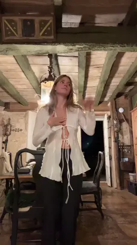 A post by @maligoshik on TikTok caption: came up with this dance on a spot. thoughts? 