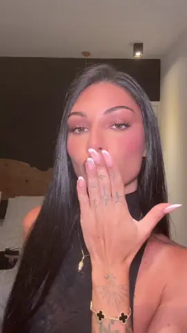 A post by @iolandadibattista on TikTok caption: Seconda sera a myk 