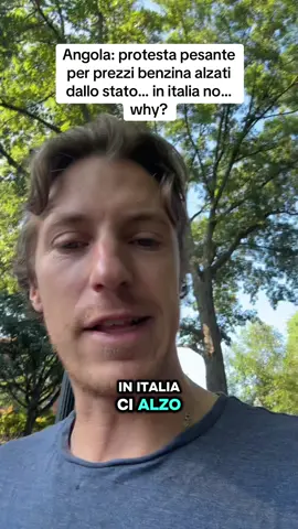 A post by @amedeoiasci on TikTok caption: In Italia non si alzano tasse accise ci mettiamo e basta ma alla fine c’è poco che facciamo però quello succede all’estero spesso le proteste sono forti come anche reazioni sarà un po’ proprio unito sarà un po’ più reazionario. Fatto sta che in Italia non riusciamo neanche andare d’accordo tra piccole città, figuriamoci a livello di popolazionedello Stato e che ci rende facile controllare #UnitàPopolare