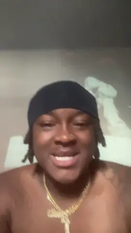 A post by @priprilapri0 on TikTok caption: Mannn #fyp 
