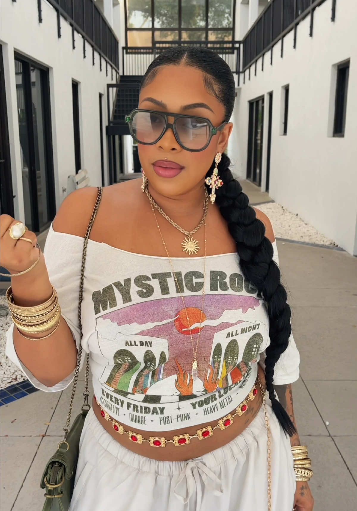 A post by @exe_eve on TikTok caption: outfit details ✨ felt a little yappy lol also pretend I posted this yesterday okay 👁️ #ootdinspo #outfitoftheday #outfitinspo #StyleInspo #fashionista #fashionhacks #thrifting 