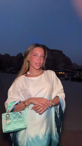 A post by @corinnepino on TikTok caption: Arabian night🩵