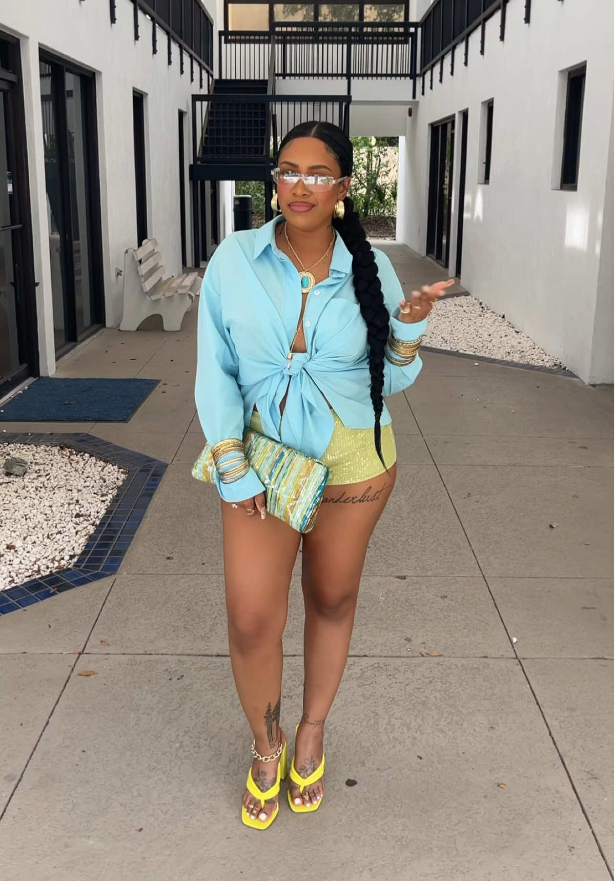 A post by @exe_eve on TikTok caption: no but this outfit is really is eating down 🍽️