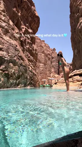 A post by @corinnepino on TikTok caption: Voglio tornare lì🥹🩵🫶🏻